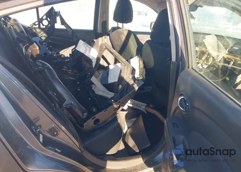 2016 Nissan Versa 1.6 Sv z USA, uszkodzony, nr VIN 3N1CN7AP9GL861115